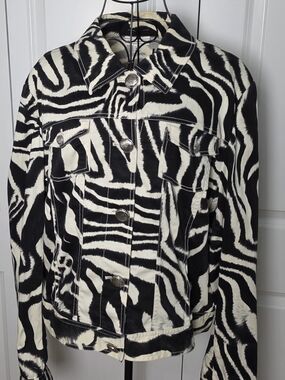 St John Sport Zebra Print Jacket XL Animal Print Button Front